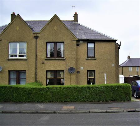2 bedroom Flat for sale in Newlands Road, Grangemouth, FK3