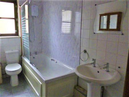 2 bedroom Flat for sale in Newlands Road, Grangemouth, FK3