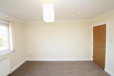 2 bedroom Apartment for sale in Newlands Court, Bathgate, EH48