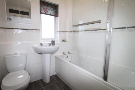 2 bedroom Terraced House for sale in Glenbo Drive, Head Of Muir, FK6