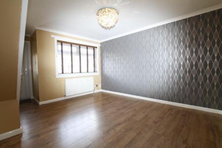 2 bedroom Terraced House for sale in Glenbo Drive, Head Of Muir, FK6