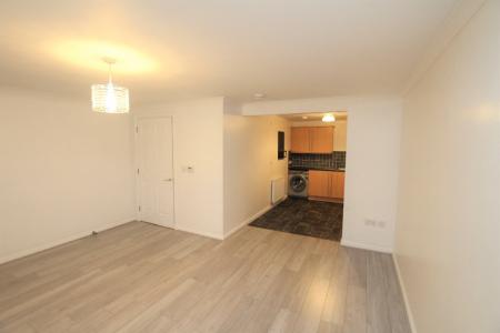 2 bedroom Apartment for sale in James Short Park, Falkirk, FK1