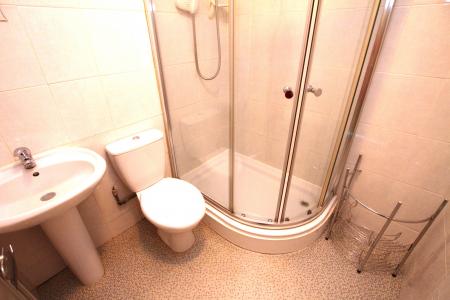 2 bedroom Flat for sale in Parkfoot Court, Kemper Avenue, Falkirk, FK1