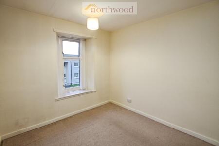 3 bedroom Flat for sale in Dundarroch Street, Larbert, FK5
