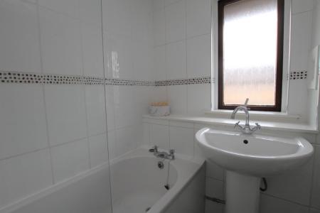 1 bedroom Flat for sale in Morar Place, Grangemouth, Falkirk, FK3