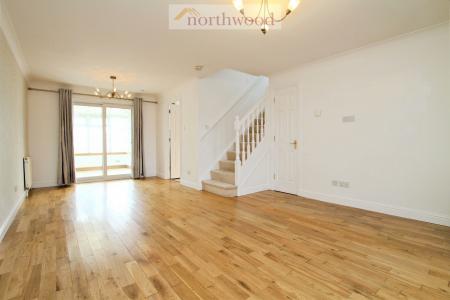 3 bedroom Detached house for sale in Kennedy Way, Airth, FK2