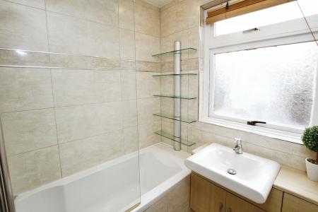 3 bedroom Terraced House for sale in Ladeside Crescent, Stenhousemuir, FK5