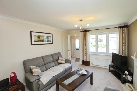 3 bedroom Detached house for sale in Leny Crescent, Lionthorn, Falkirk, FK1