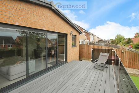 4 bedroom Detached house for sale in McCowan Crescent, Kinnaird Village, Larbert, FK5