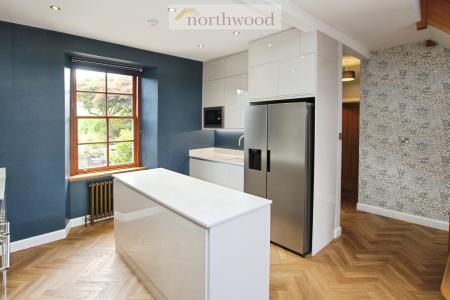 5 bedroom Semi-detached house to let in Cherry Blossom Lane, Linlithgow, West Lothian, EH49