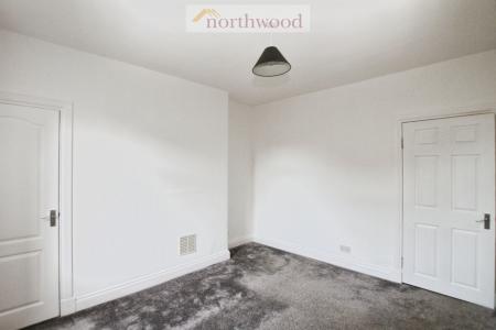 2 bedroom Flat to let in Izatt Terrace, Clackmannan, FK10