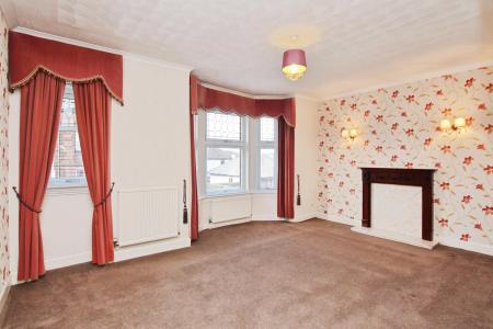 2 bedroom Flat to let in Carronflats Road, Grangemouth, FK3