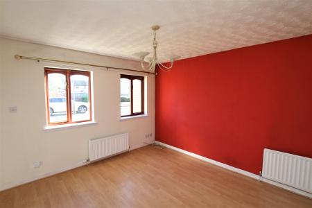 2 bedroom Terraced House for sale in Avonside Drive, Dunipace, FK6