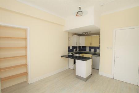 1 bedroom Flat to let in South Street, Boness, EH51