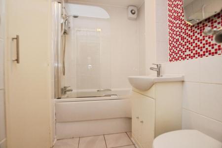 0 bedroom Studio flat to let in Burghmuir Court, Linlithgow, West Lothian, EH49