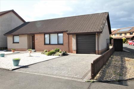2 bedroom Bungalow to let in Carrongrove Avenue, Falkirk, FK2