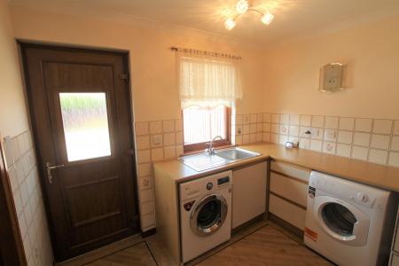 2 bedroom Bungalow to let in Carrongrove Avenue, Falkirk, FK2