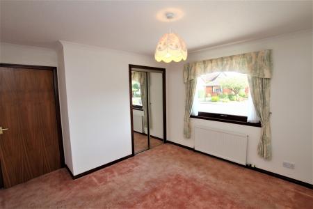 2 bedroom Bungalow to let in Carrongrove Avenue, Falkirk, FK2