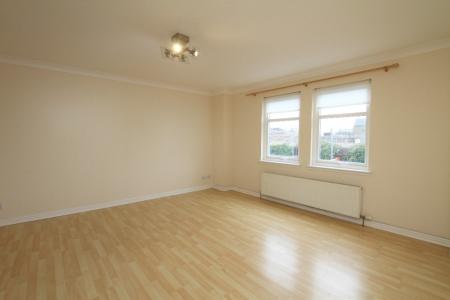 2 bedroom Flat to let in Union Court, Union Street, Boness, EH51