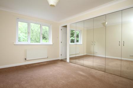 4 bedroom Detached house for sale in Thomson Crescent, Falkirk, Stirlingshire, FK1