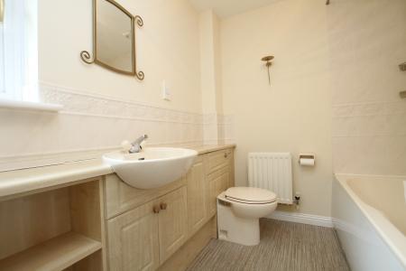 4 bedroom Detached house for sale in Thomson Crescent, Falkirk, Stirlingshire, FK1