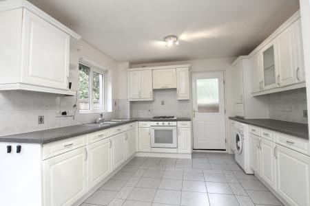 4 bedroom Detached house for sale in Thomson Crescent, Falkirk, Stirlingshire, FK1