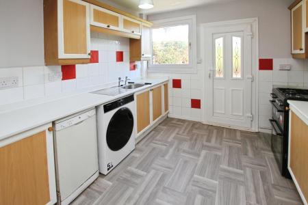 3 bedroom Semi-detached house to let in Craighorn Road, Alva, FK12