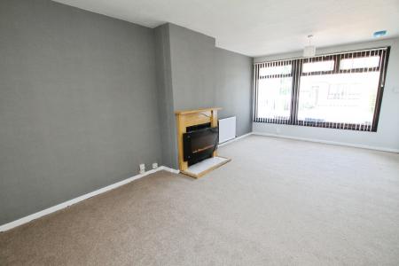 3 bedroom Semi-detached house to let in Craighorn Road, Alva, FK12