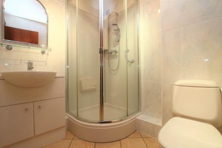 2 bedroom Flat for sale in Parkview Court, Camelon, Falkirk, FK1