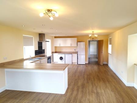 4 bedroom Character Property to let in Chartershall, Stirling, FK7