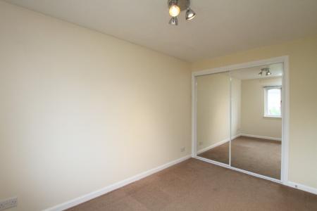 2 bedroom Flat to let in Millbank Crescent, Clackmannan, FK10