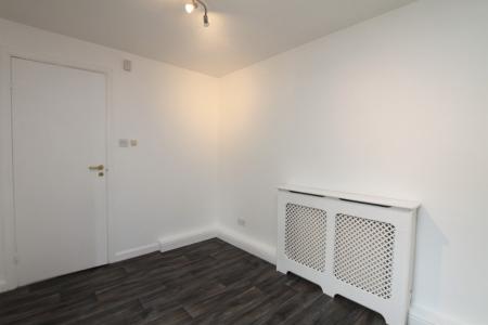 2 bedroom Flat to let in Millbank Crescent, Clackmannan, FK10
