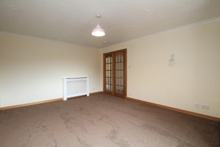 2 bedroom Flat to let in Millbank Crescent, Clackmannan, FK10