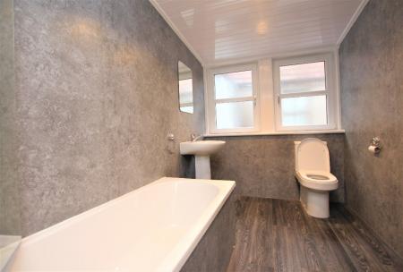 1 bedroom Flat to let in Candleriggs, Alloa, FK10