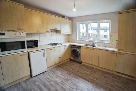 3 bedroom Flat to let in Annfield Gardens, Stirling, Stirlingshire, FK8