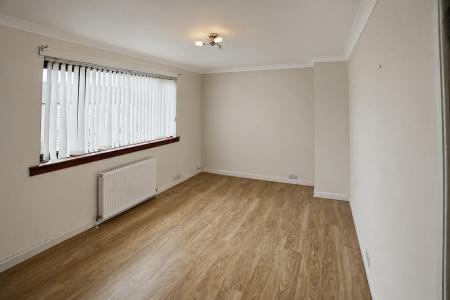 3 bedroom Semi-detached house to let in Akarit Road, Stenhousemuir, Larbert, FK5