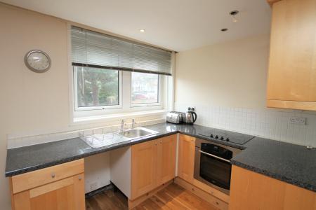 1 bedroom Flat to let in The Vennel, Linlithgow, EH49