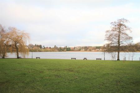 1 bedroom Flat to let in The Vennel, Linlithgow, EH49