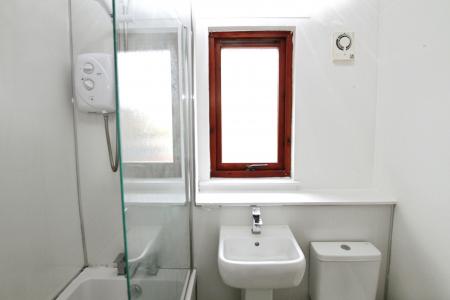 2 bedroom Terraced House to let in Sinclair Place, Falkirk, FK2