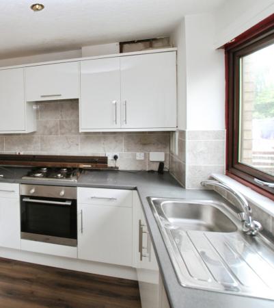 2 bedroom Terraced House to let in Sinclair Place, Falkirk, FK2