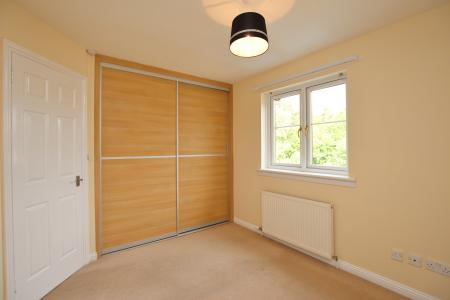2 bedroom Flat to let in Creteil Court, Falkirk, FK1