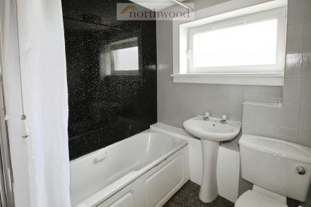 3 bedroom Terraced House to let in Devonway, Clackmannan, FK10