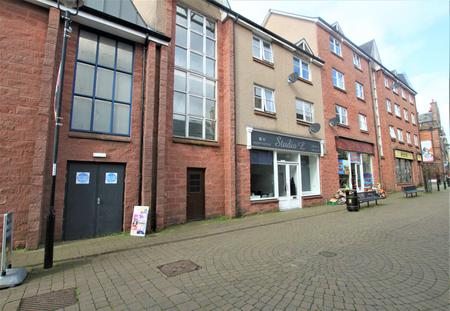 2 bedroom Apartment to let in Candleriggs Court, Alloa, FK10