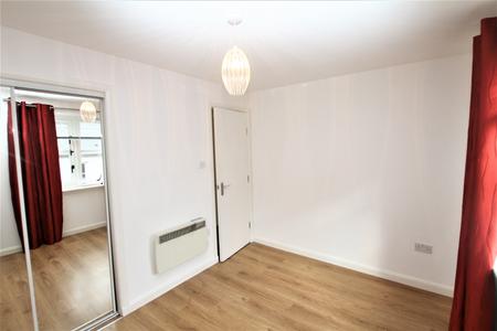 2 bedroom Apartment to let in Candleriggs Court, Alloa, FK10