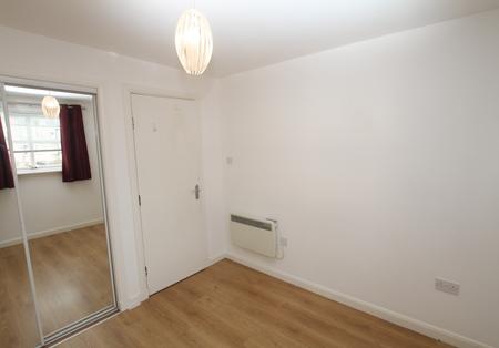2 bedroom Apartment to let in Candleriggs Court, Alloa, FK10
