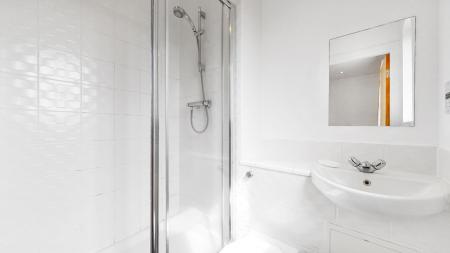 2 bedroom Flat for sale in Argyle Street, City Centre, Glasgow, G2