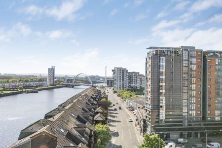 2 bedroom Flat for sale in River Heights