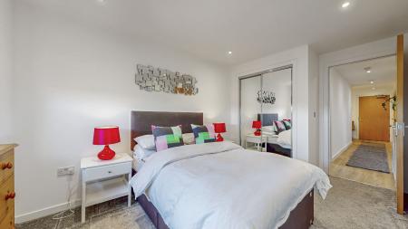 2 bedroom Flat for sale in River Heights