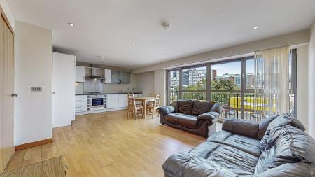 2 bedroom Flat for sale in High Street, Merchant City, Glasgow