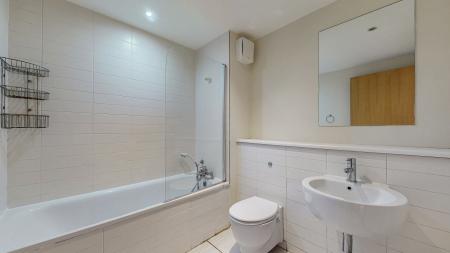 2 bedroom Flat for sale in High Street, Merchant City, Glasgow